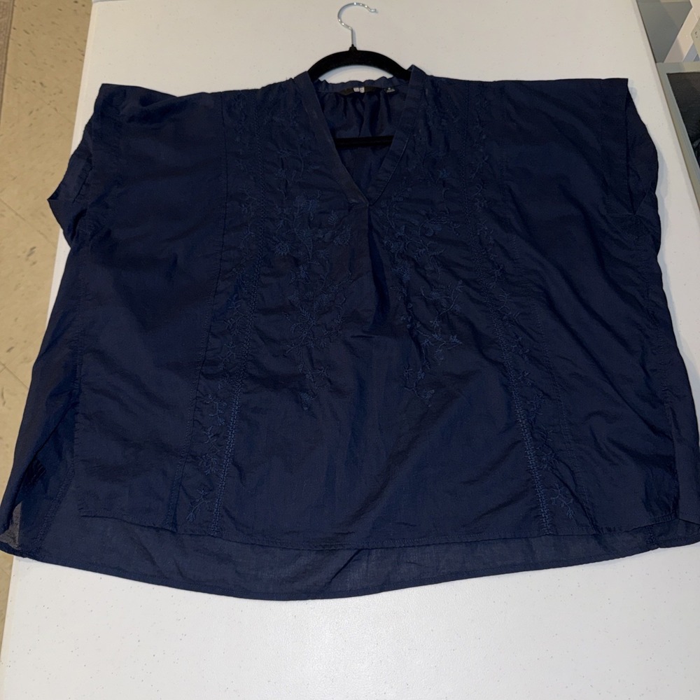 Uniqlo Navy Blue Embroidered V-Neck Boxy Blouse‎ Top Womens Medium